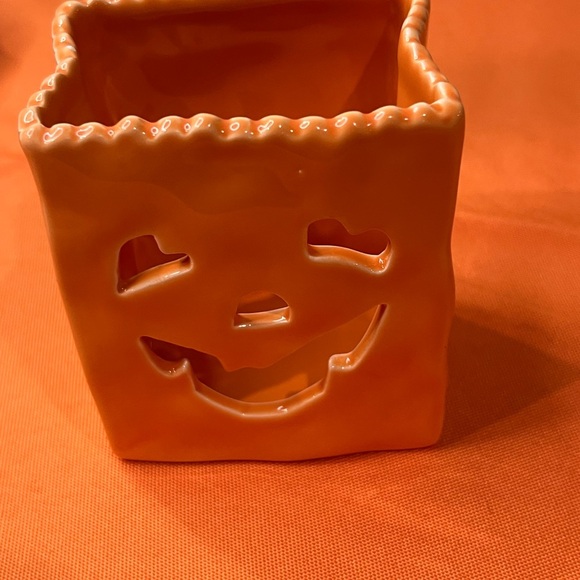 ⚡️⚡️⚡️Festive Orange Jack-O'-Lantern Candle Holder - Picture 7 of 7